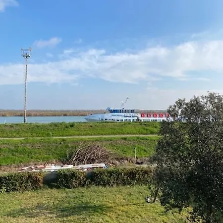 Inn La Cueva Del Faro Gorino Ferrarese