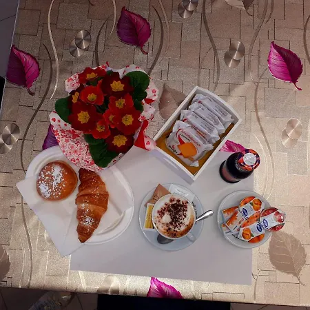 La Cueva Del Faro Inn